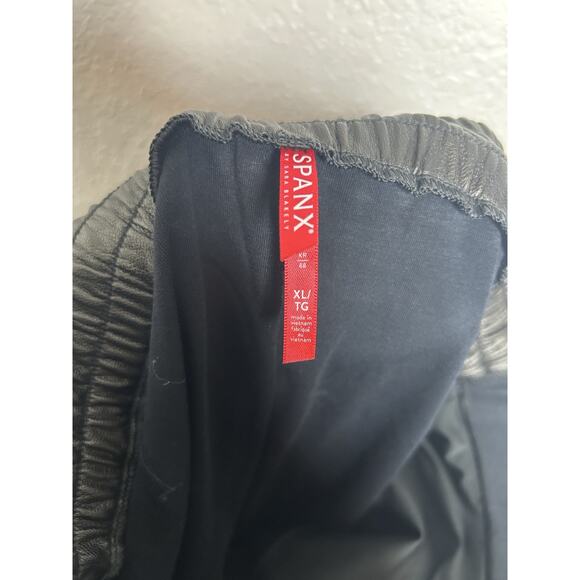 Spanx Faux Leather Like Jogger Black Size XL Holiday Date Night Concert - Picture 9 of 10